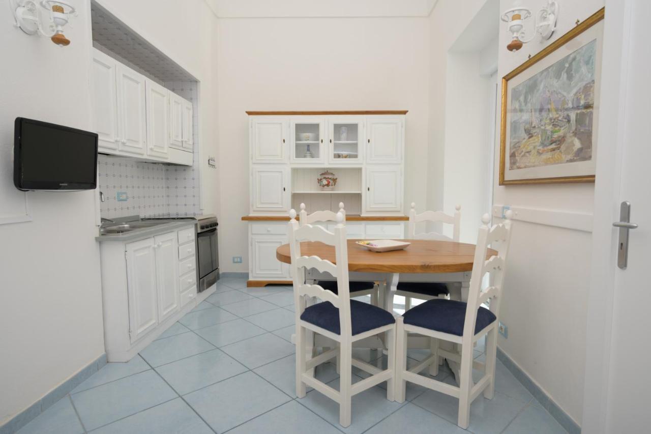 Un Angolo Di Mare...nel Centro Di Ischia! Ferienhaus *