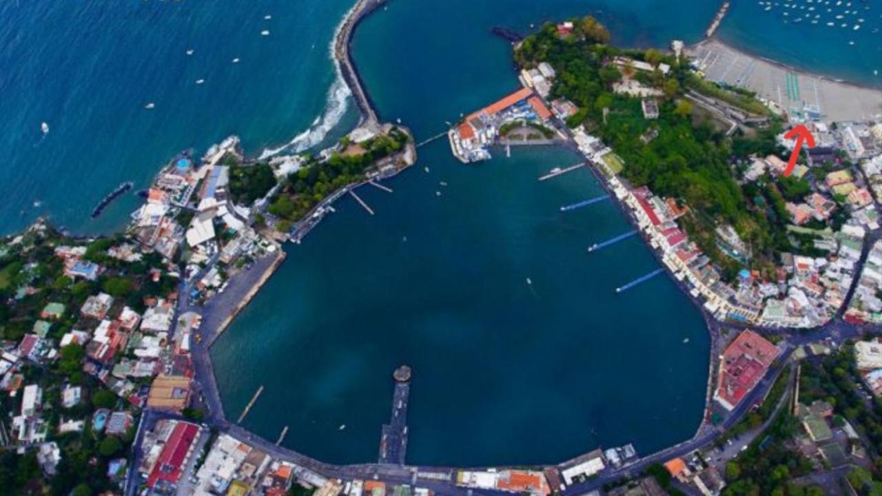 Un Angolo Di Mare...nel Centro Di Ischia! Holiday home *